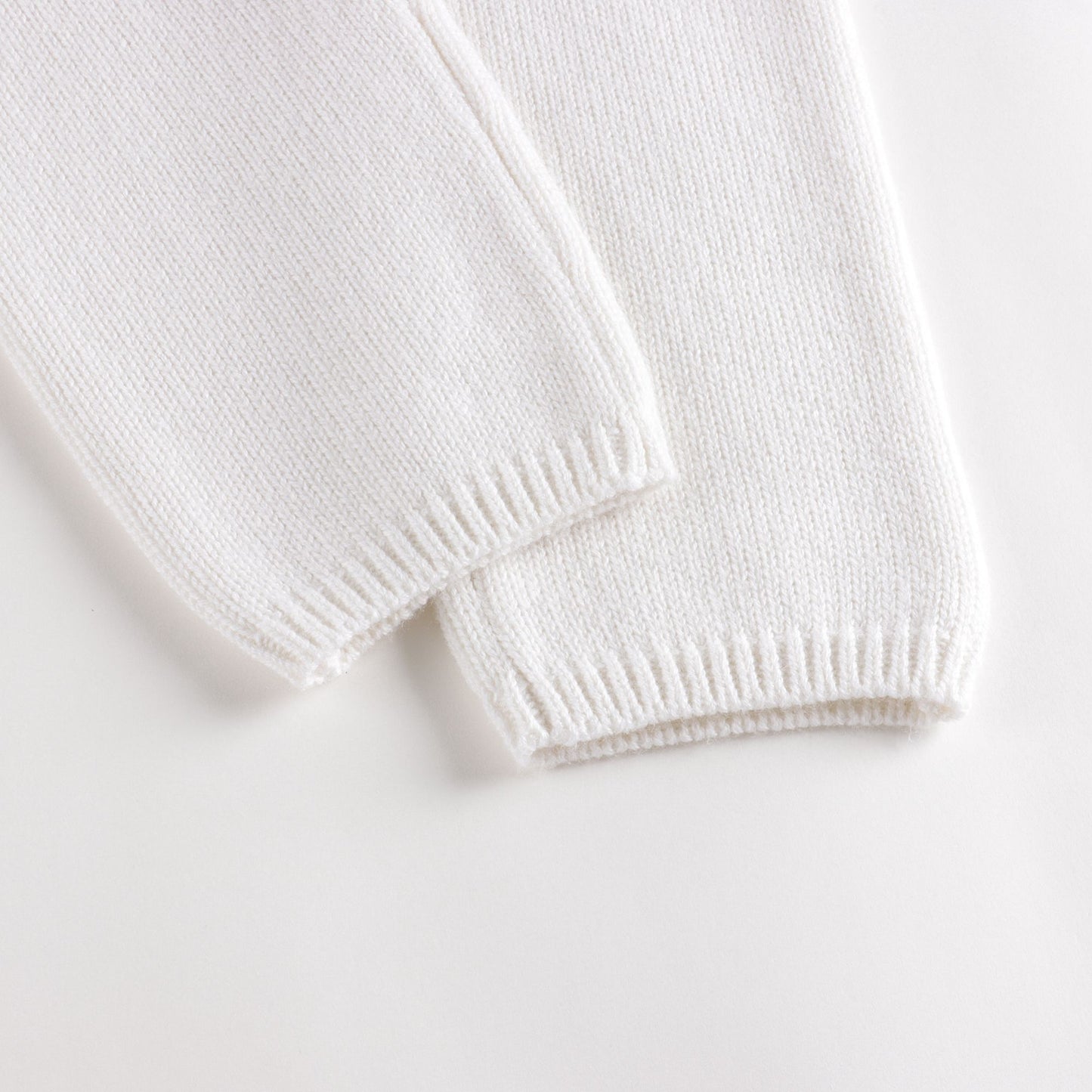 女婴白色Logo羊毛套装