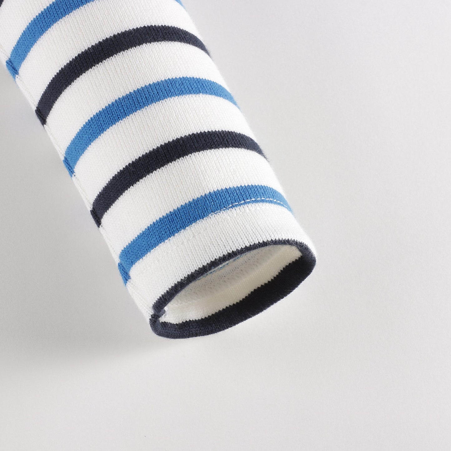 男婴蓝色条纹棉T恤