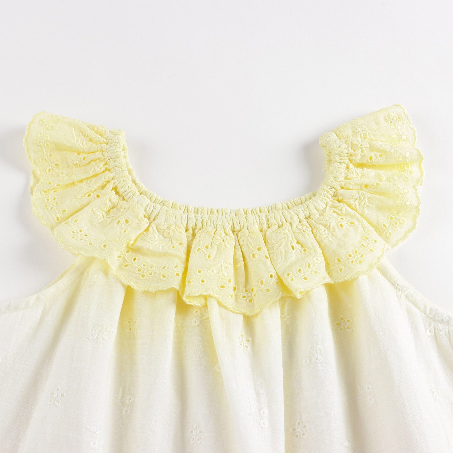 女童彩色荷叶边棉上衣