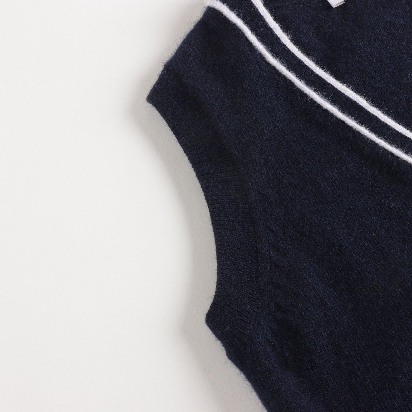 儿童蓝色羊毛马甲