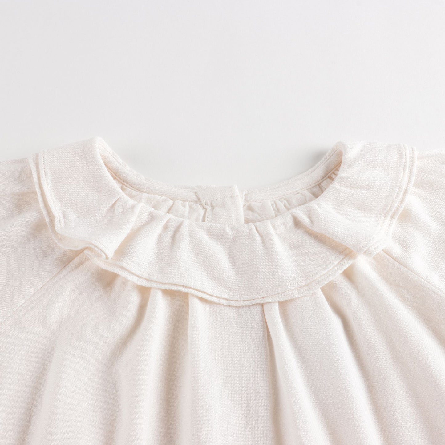 女婴浅粉色棉上衣