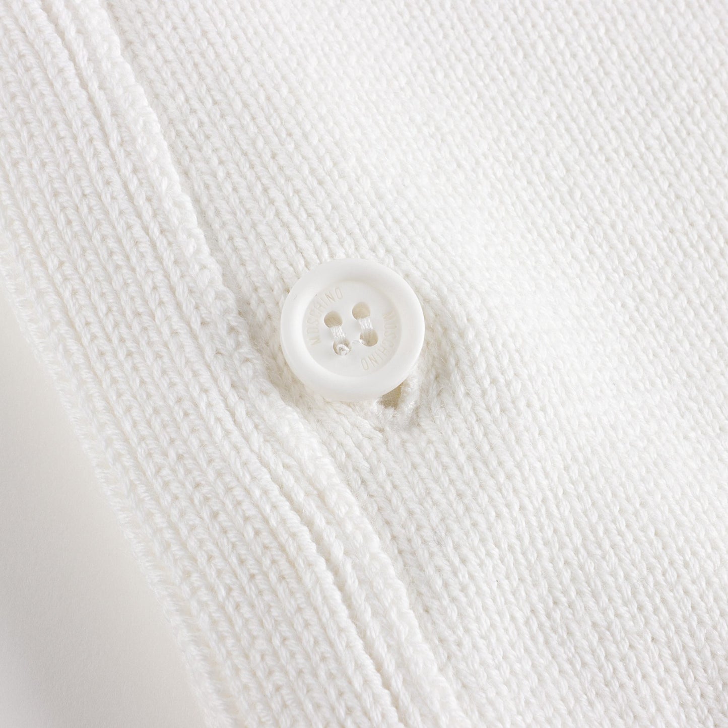 女童白色刺绣Logo斗篷