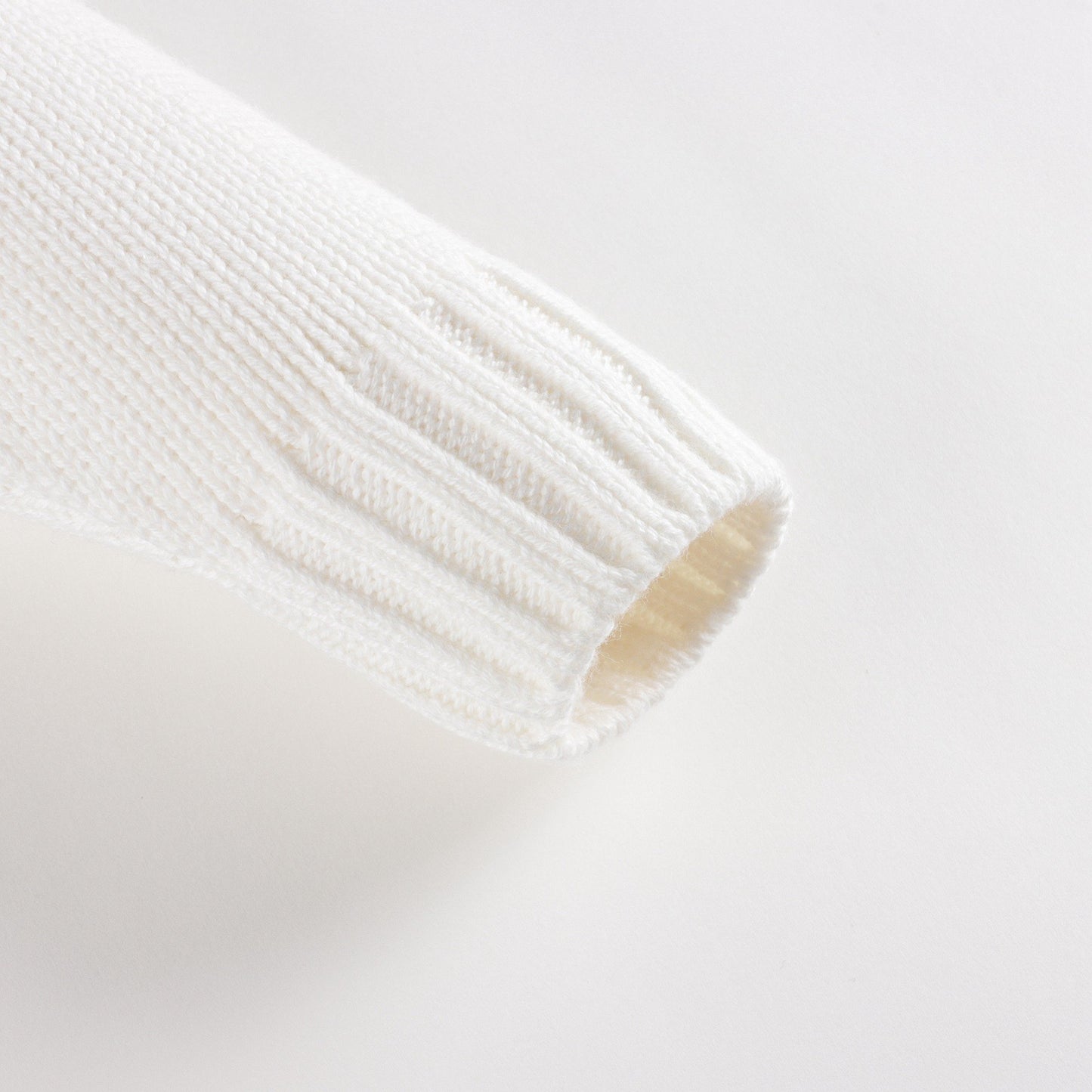 女童白色Logo棉毛衣