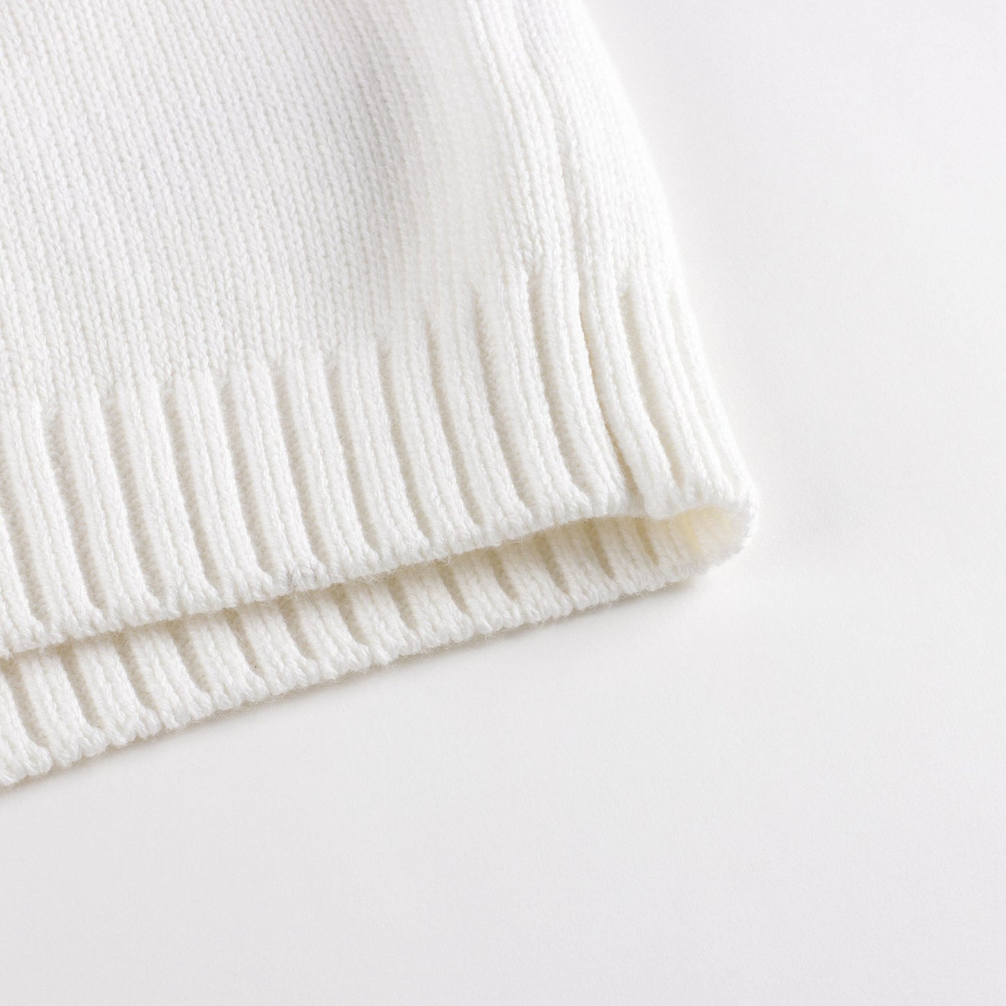 女童白色Logo棉毛衣