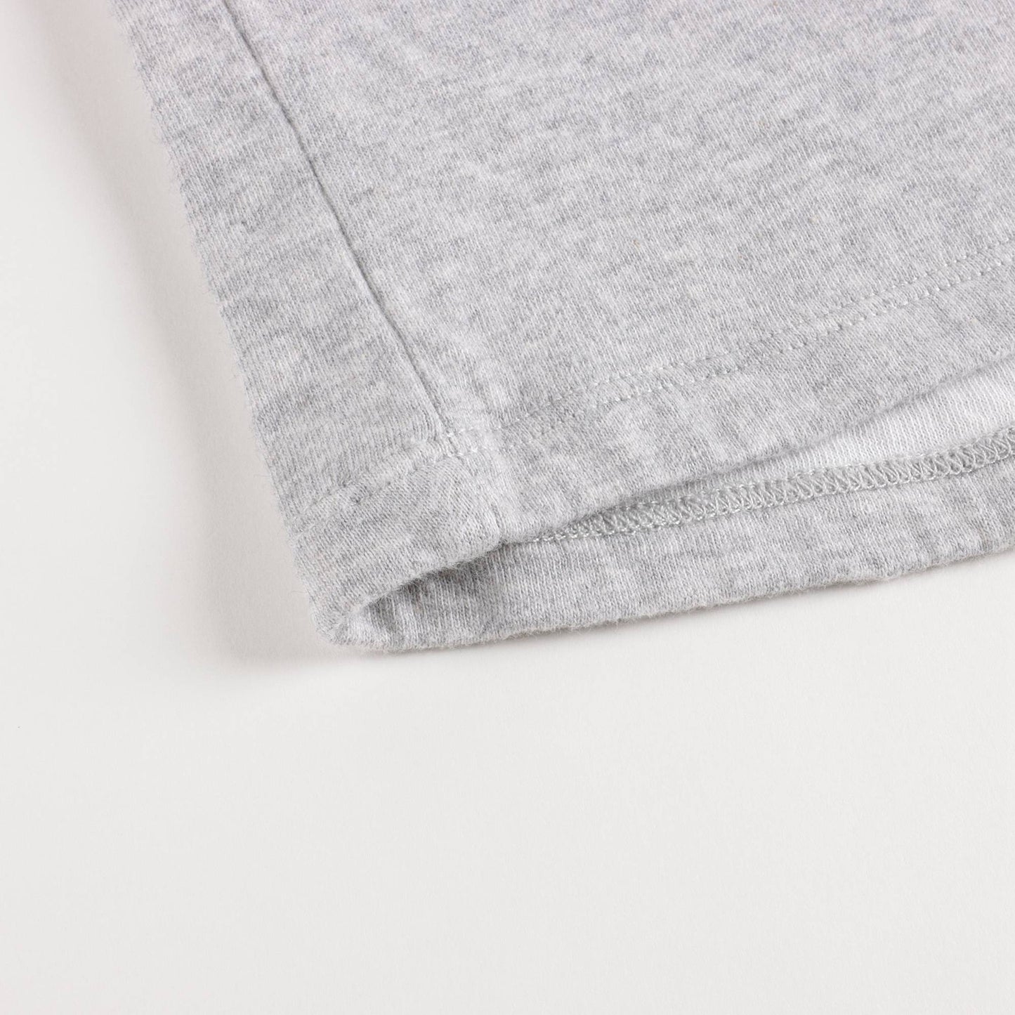 婴儿灰色棉套装