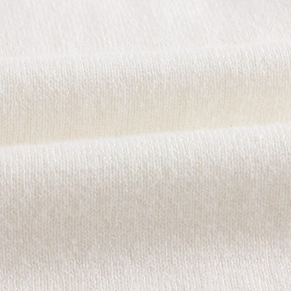 女婴白色针织开衫