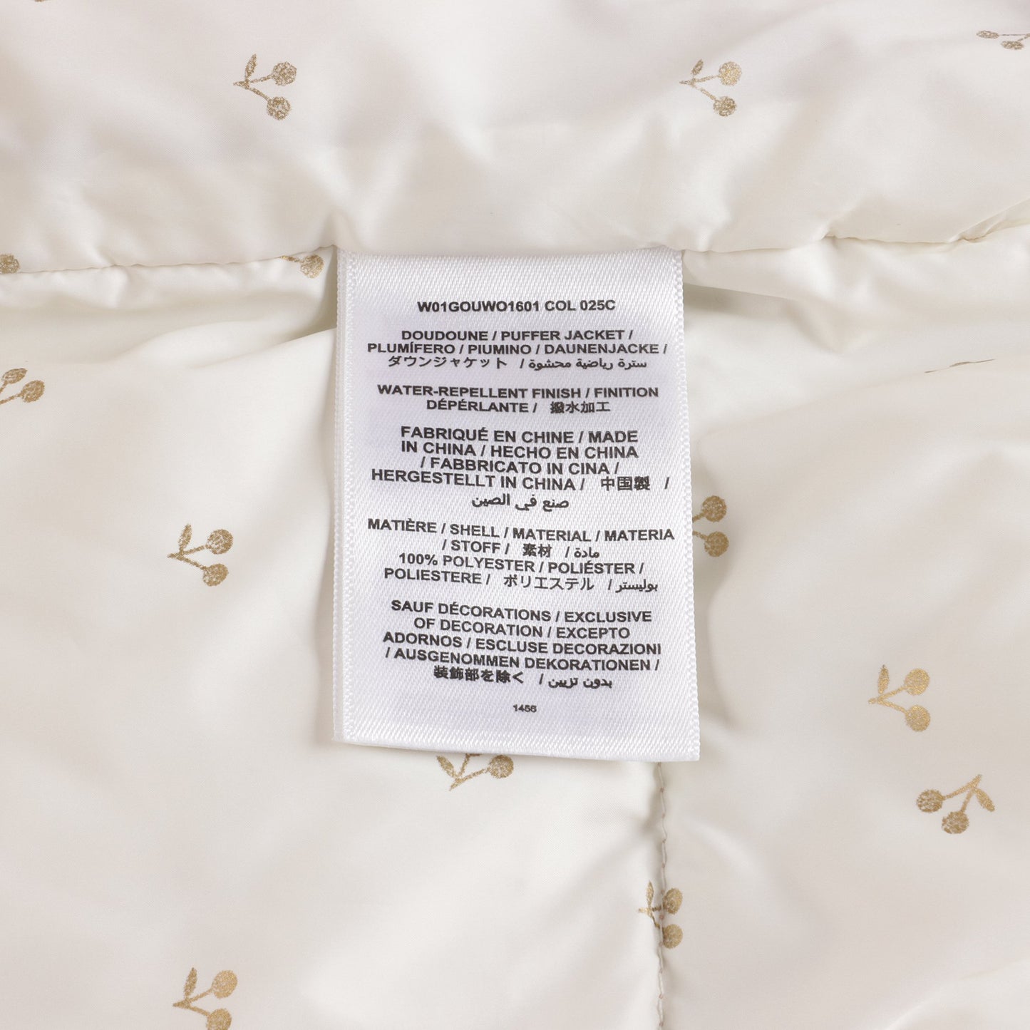 女童粉色羽绒服