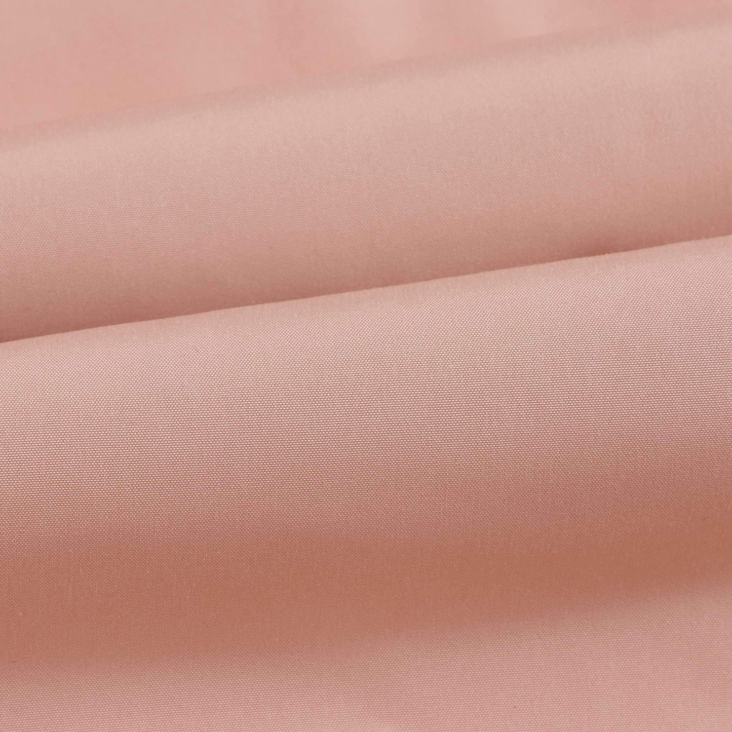 女童粉色羽绒服