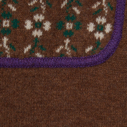 女童棕色羊毛毛衣